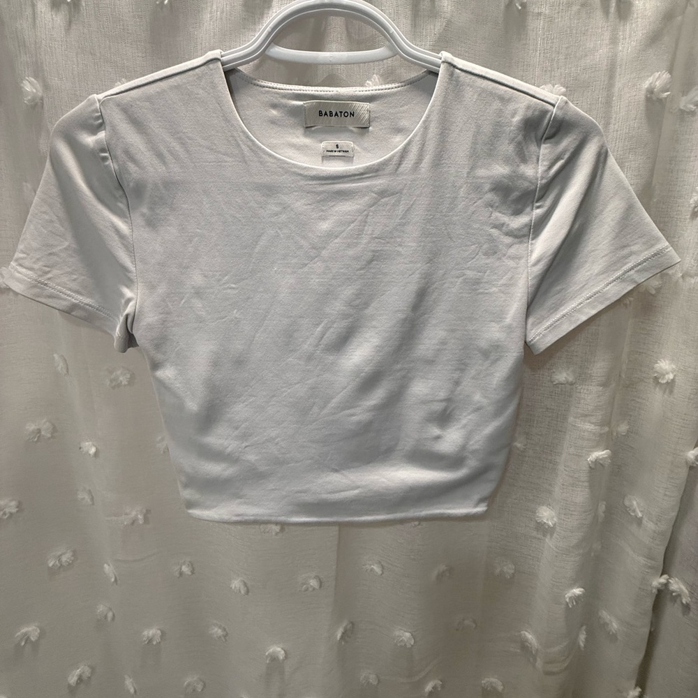 Babaton Classic White Crop Top